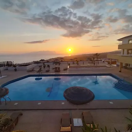 Apartment Rooftop With Ocean View And Heated Pool *